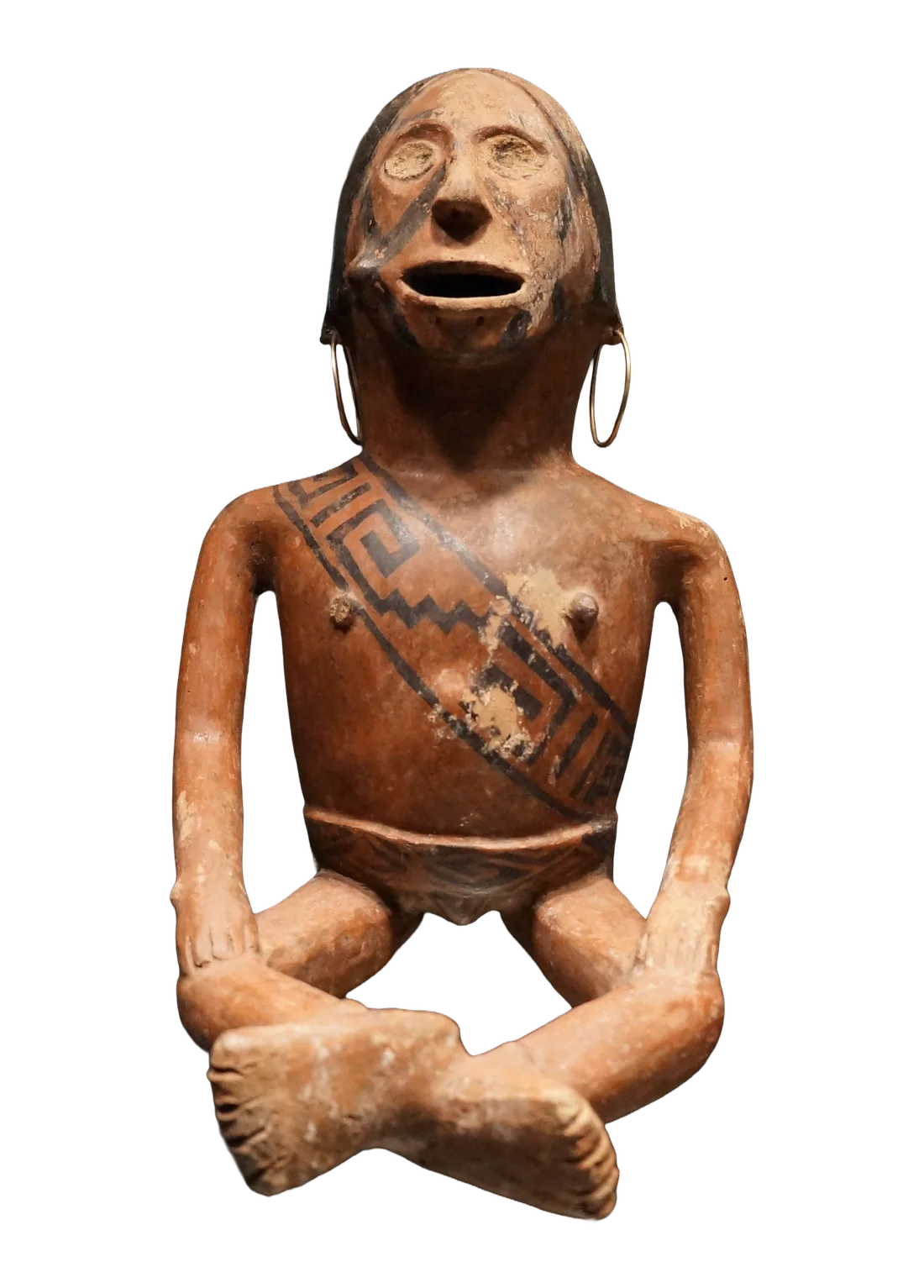 Figura cerámica precolombina en posición sedente